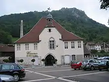 Das ehemalige Haus des Direktors der Saline.