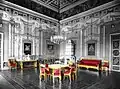 Möbel im Salon Königin Therese: Konsoltisch, Kanapee, Stühle, Sessel,Rundtisch (Kriegsverlust)