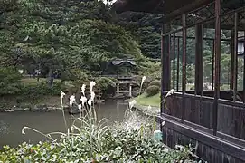 Blick aus dem Rinshukaku auf die Teisha-Brücke