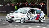 Modifizierter Renault Clio Williams im Rallye-Einsatz
