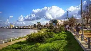 Kenitra – Uferstraße (corniche) am Oued Sebou