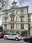 Datei:Wilhelm-Hauff-Straße 10