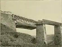 Klabawa-Viadukt bei Chrást während der Auswechslung 1892