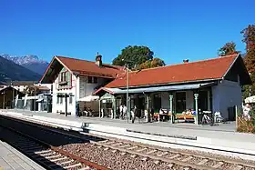Aufnahmsgebäude
