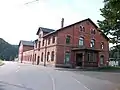 Bahnhof Bad Schlema, Empfangsgebäude Straßenseite (2016)