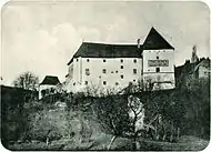 Schloss Sauerbrunn im Jahre 1909, rechts die Sternschanze