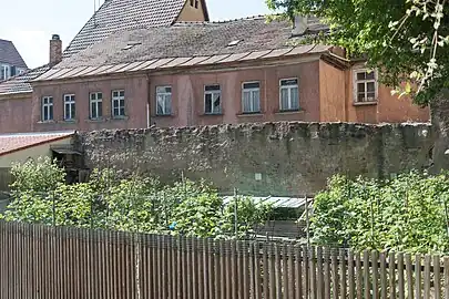 Nördliche Mauer mit Blick von der Burginnenseite