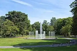 Wehranlagenmit Wasserspielen,südlich des Mains