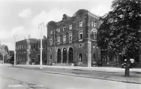 Eingangsportal des Hauptbahnhofsum die 1920er Jahre