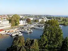 Anleger der Weißen Flotte beim Schloss
