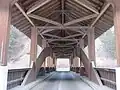 Dachkonstruktion der Brücke