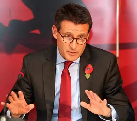 Vier Tage nach Gewinn der Silbermedaille über 800&nbsp;Meter wiederholte Sebastian&nbsp;Coe (Foto: 2011) seinen 1500-Meter-Olympiasieg von&nbsp;1980