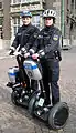 Bremer Polizisten mit Segway&nbsp;PT der Hessischen Polizei (2010)