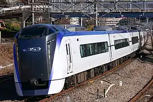 E353 auf der Chuo-Linie