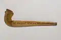 Schofar mit Inschrift Gen 22,13 EU, 18. Jh. (Brooklyn Museum)