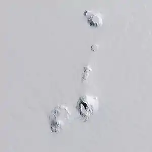 Satellitenaufnahme der Executive Committee Range (v. o. n. u.: Whitney Peak, Mount Hampton, Mount Cumming, Mount Hartigan, Mount Sidley, Mount Waesche)