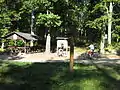 Der Wegweiser „Siebenarmsäule“ in der Dübener Heide
