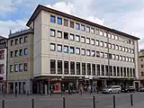 Wohn- und Geschäftshaus