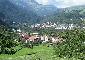 Sils, im Hintergrund Thusis