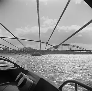Schlaf auf der Waal bei Nijmegen (1955)