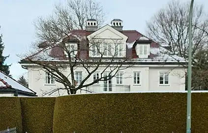 Sonnblickstraße 5 (schlossartige Villa)