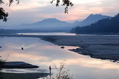 Sonnenuntergang am Mekong vom Wat Phra Bat Tai aus
