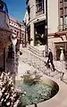 Die sogenannte 'Spanische Treppe' des Two Rodeo Drive führt auf den Wilshire Boulevard
