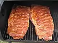 Spareribs im Barbecue-Smoker