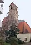 Nordseite der Spitalkirche mit transparentem First