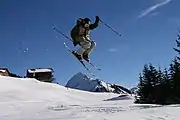 Skifahrer im Skigebiet Faschina-Damüls-Mellau