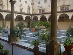Großer Kreuzgang (Chiostro dei Morti)