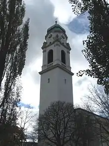 Turm der ursprünglichen Stadtpfarrkirche auf Balanstr. 20