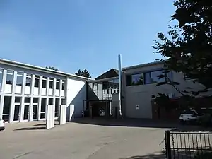 Eingangsbereich zum Gymnasium