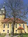 Luther-Weißbuche vor der Kirche