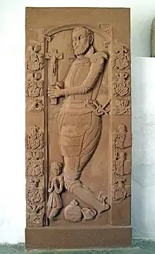 Steinepithaph in der Vorhalle