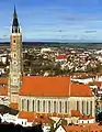 Der Kirchturm von St. Martin (Landshut) ist mit 130,60 Metern der höchste Backsteinturm der Welt.