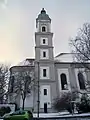 Turm und Langhaus im Winter