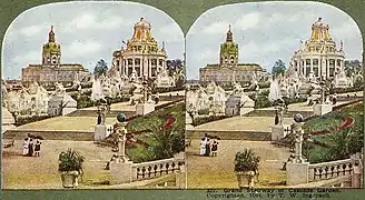 Das Deutsche Haus als Nachbildung des Schlosses Charlottenburg auf der Weltausstellung in St.&nbsp;Louis als Stereoskopie, 1904