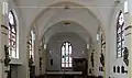 Innenraum mit Blick auf die Orgel