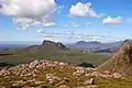 Der Stac Pollaidh von Süden, im Hintergrund rechts der Suilven