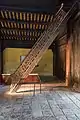Holztreppe im Hiem Lam Cac, Huế