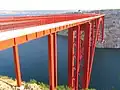 Die wiedererrichtete Maslenica-Stahlbrücke