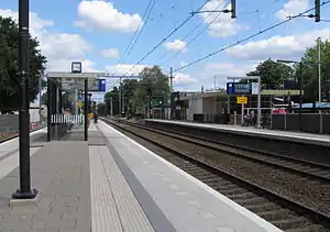 Blick auf die Bahnsteige (2012)