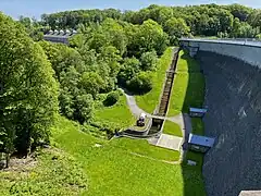 Staumauer Herbringhauser Talsperre – Anfangspunkt des NSG