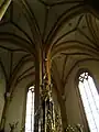 Zentralpfeiler im Chor