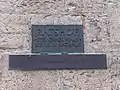 Gedenktafel an der Gebäudewand