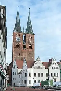 Corpsflügel mit Marienkirche (2015)