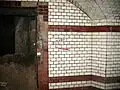 Gleich hinter der Mauer: ehemaliger Aufgang zum Kulturhaus.