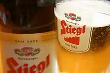Stiegl-Flasche und -Glas
