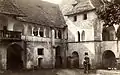 Innenhof um 1890